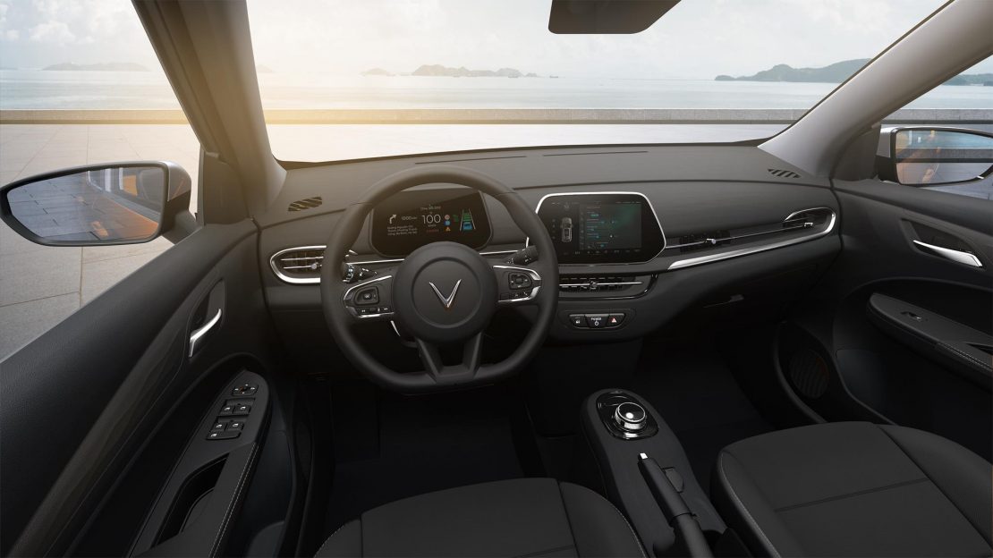 VinFast VF 5 Plus SUV điện màu trắng